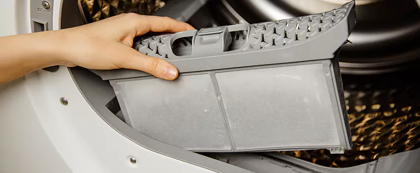 Signs Of A Clogged Dryer Lint Trap in Marina West, California
